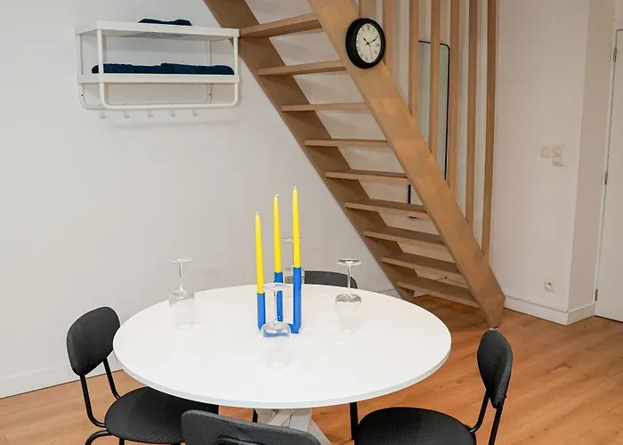 Chic & Modern 1br & 1lr Apt, 12 Min Walk To Rabot Gent